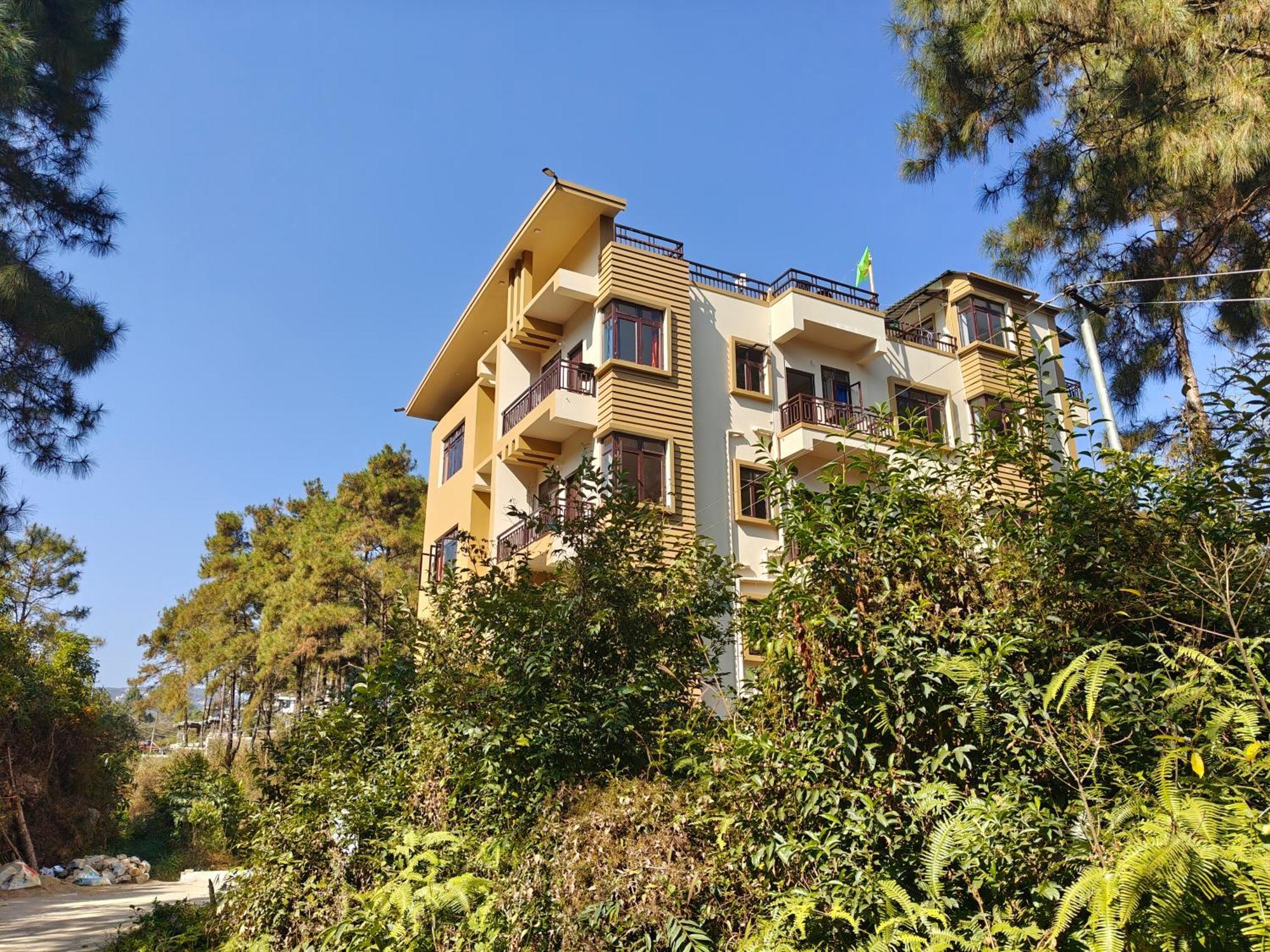 Xtsy Travellers Hostel Shillong Exterior foto