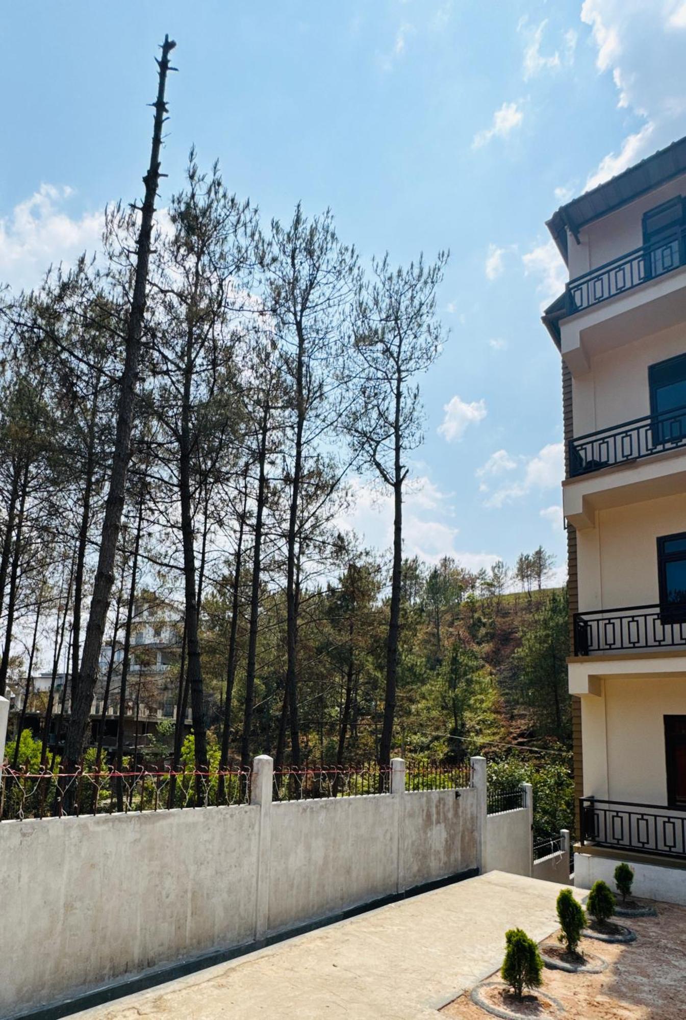 Xtsy Travellers Hostel Shillong Exterior foto