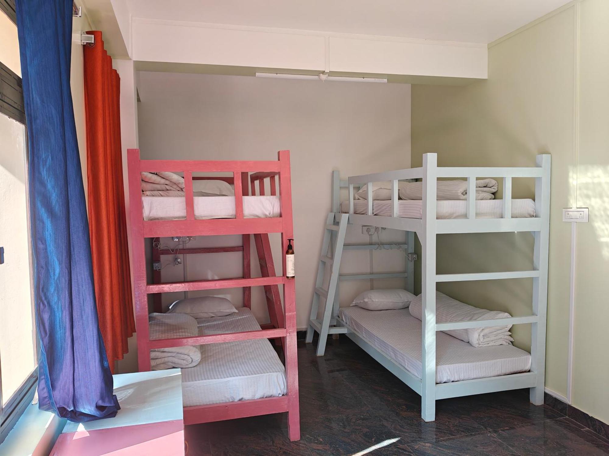 Xtsy Travellers Hostel Shillong Habitación foto